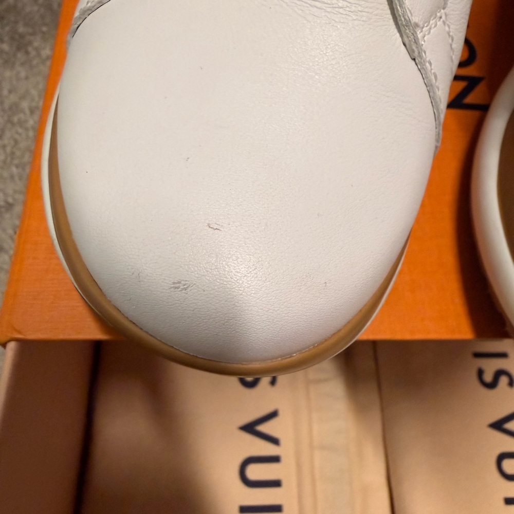 Louis Vuitton Sneakers - Picture 8 of 9